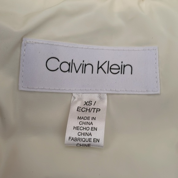 Calvin Klein Cream Puffer Vest Zipper Pockets - Picture 3 of 5